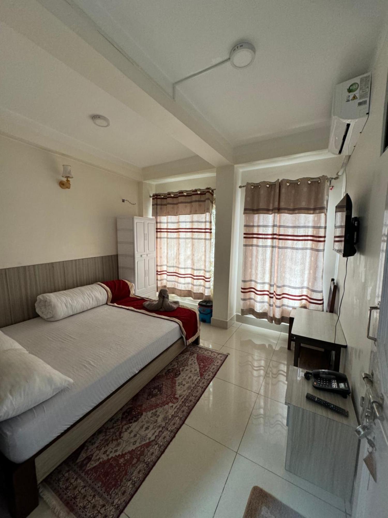 Om Bramha Hotel Kathmandu Exterior foto